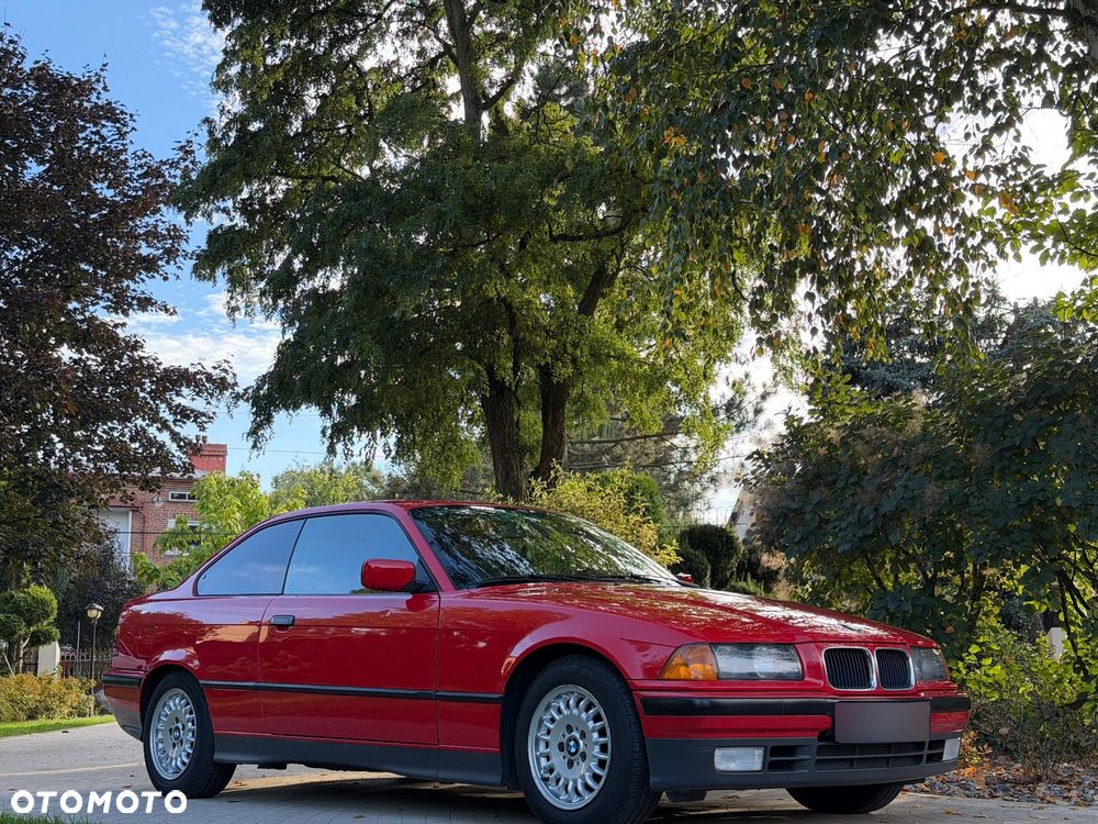 BMW Seria 3 318is - 2