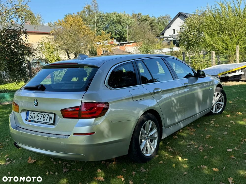 BMW Seria 5 528i xDrive - 2