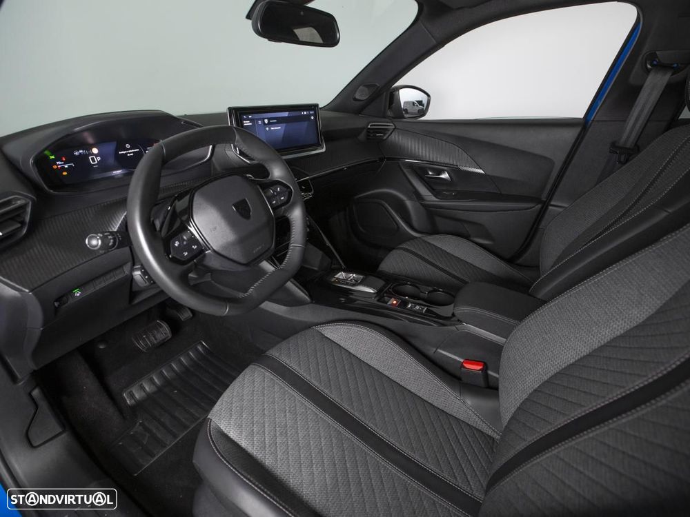 Peugeot 2008 1.2 PureTech Allure EAT8 - 7