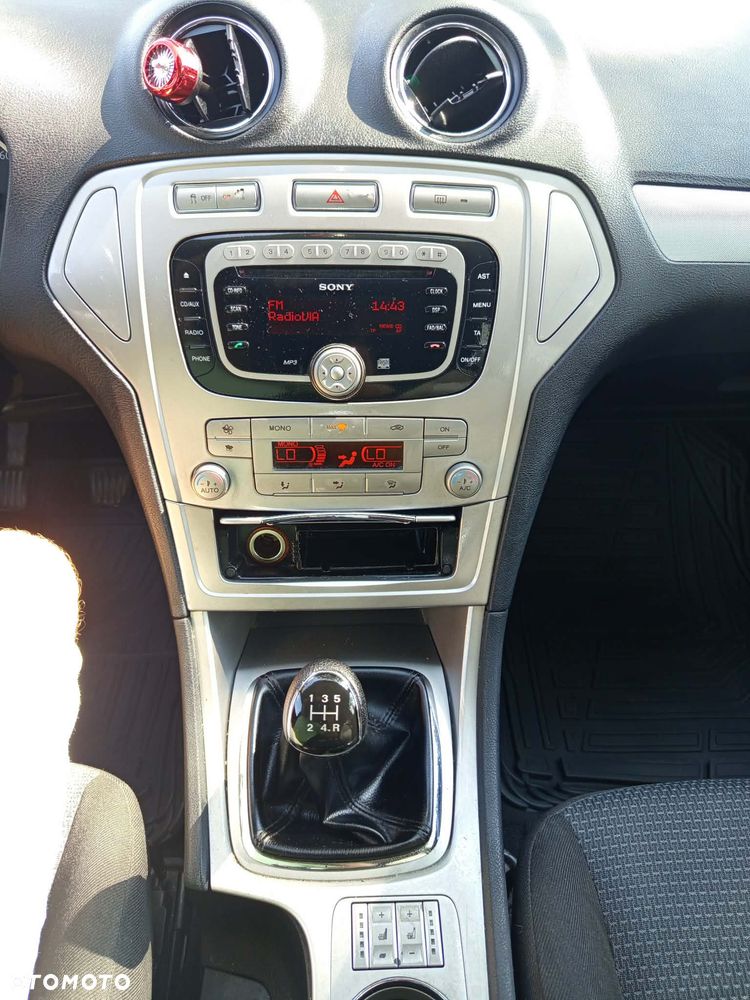 Ford Mondeo 2.0 Titanium - 8