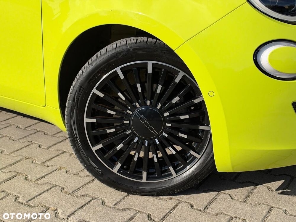 Fiat 500 2024