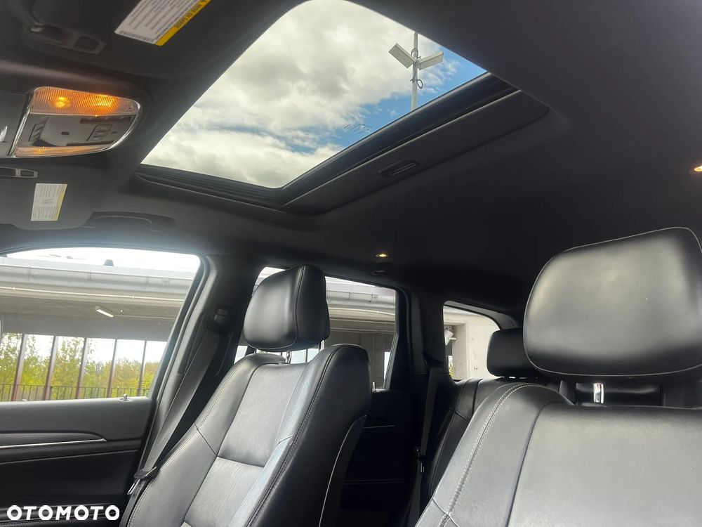 Jeep Grand Cherokee - 10