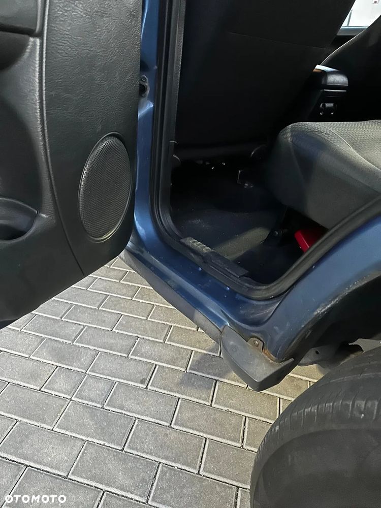 Jeep Liberty 2.4 4x4 - 12