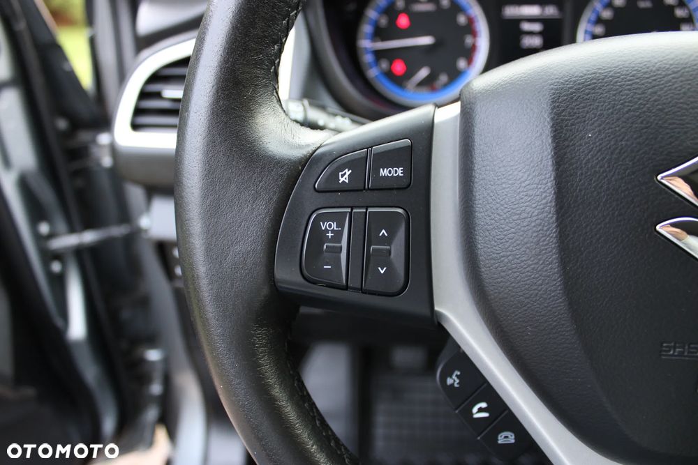 Suzuki SX4 1.6 Premium 4WD - 29