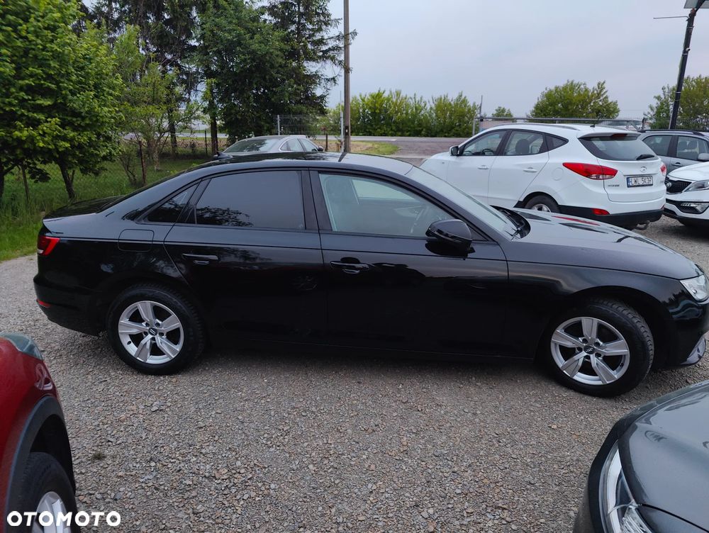 Audi A4 Limousine 1.4 TFSI Design S tronic - 17
