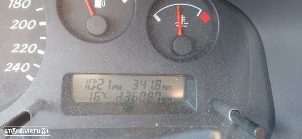 Nissan Almera 1.5 Comfort - 2