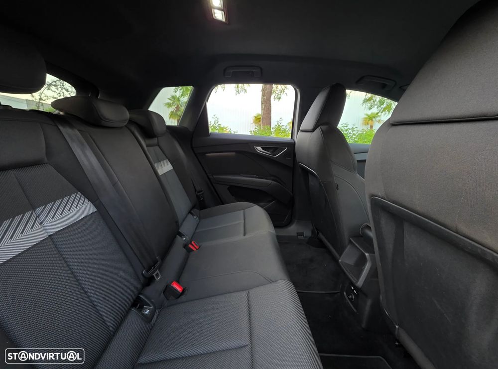 Audi Q4 e-tron 45 quattro - 17