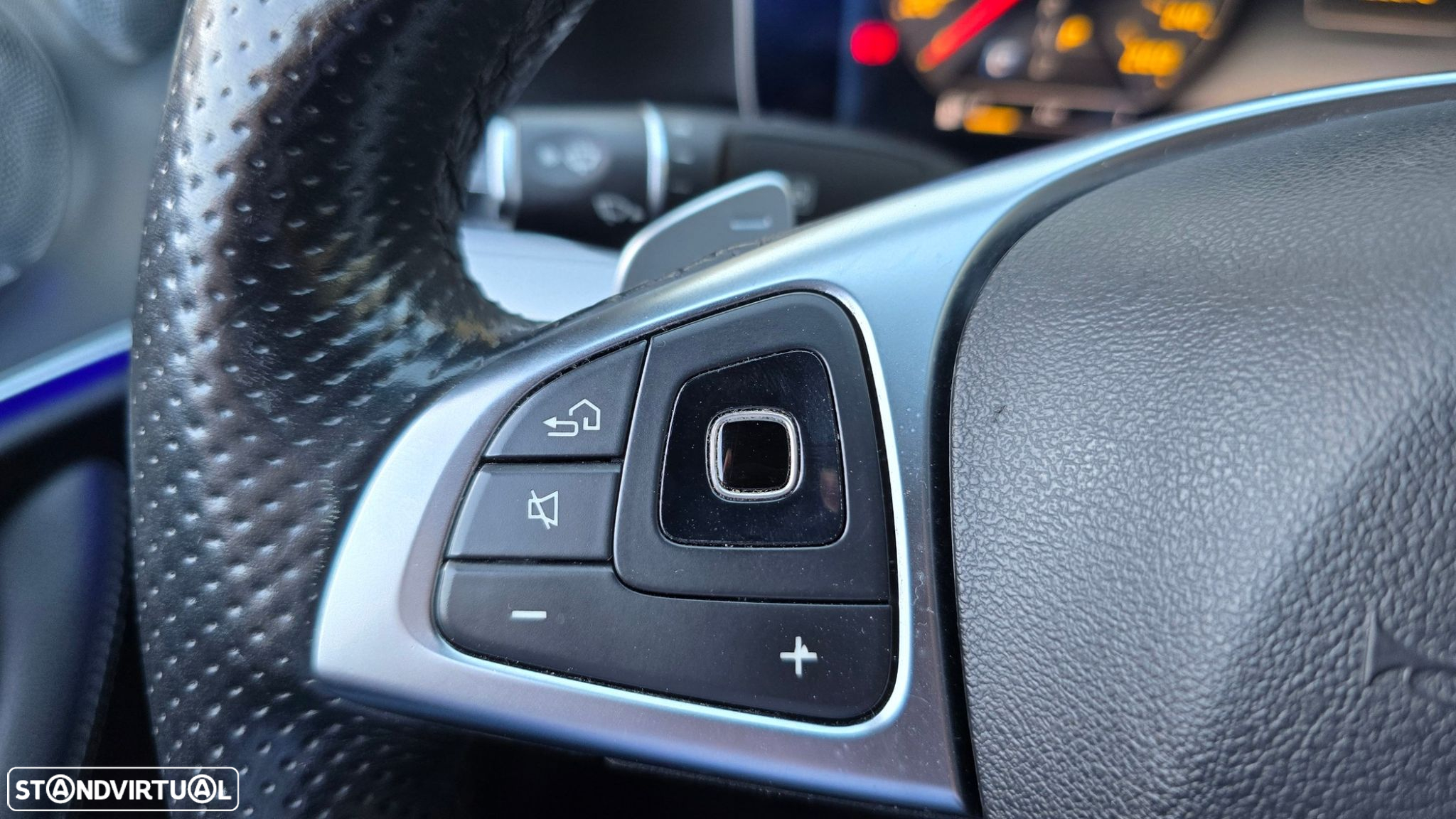 Mercedes-Benz E 220 - 19