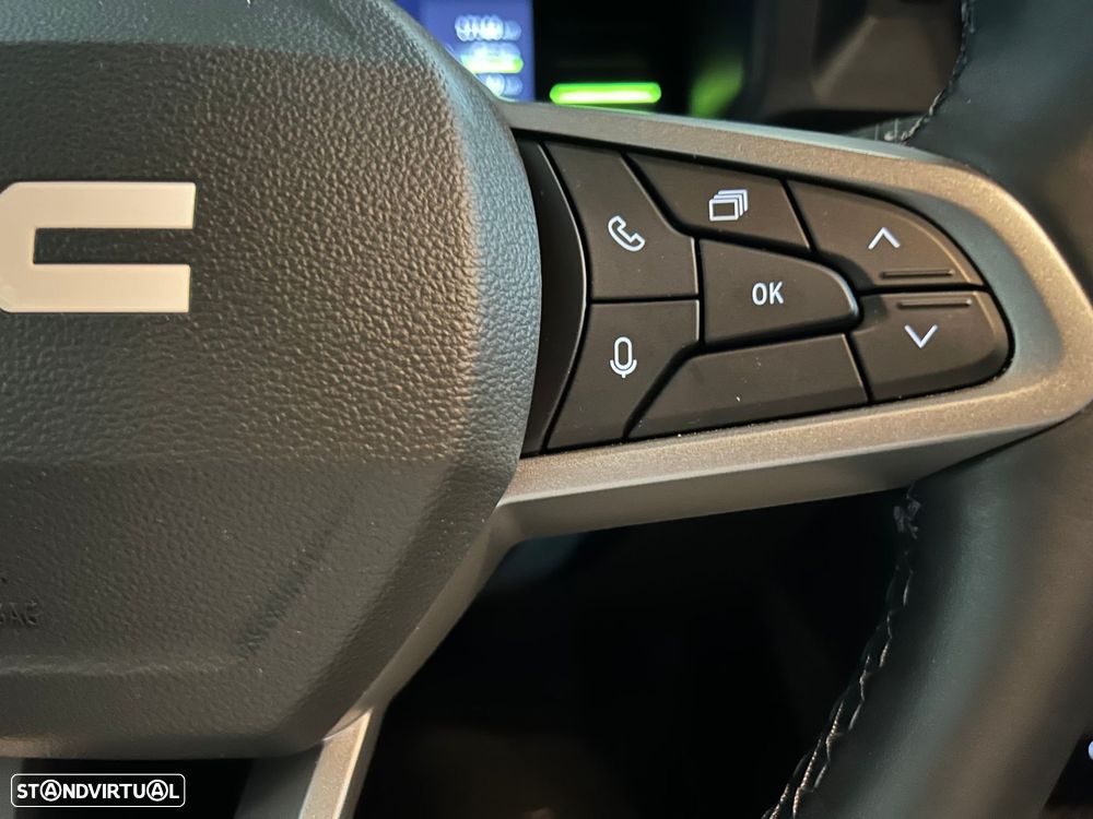 Dacia Duster 1.6 Hybrid Journey - 34