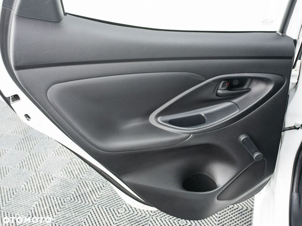 Toyota Yaris 1.5 Comfort - 22