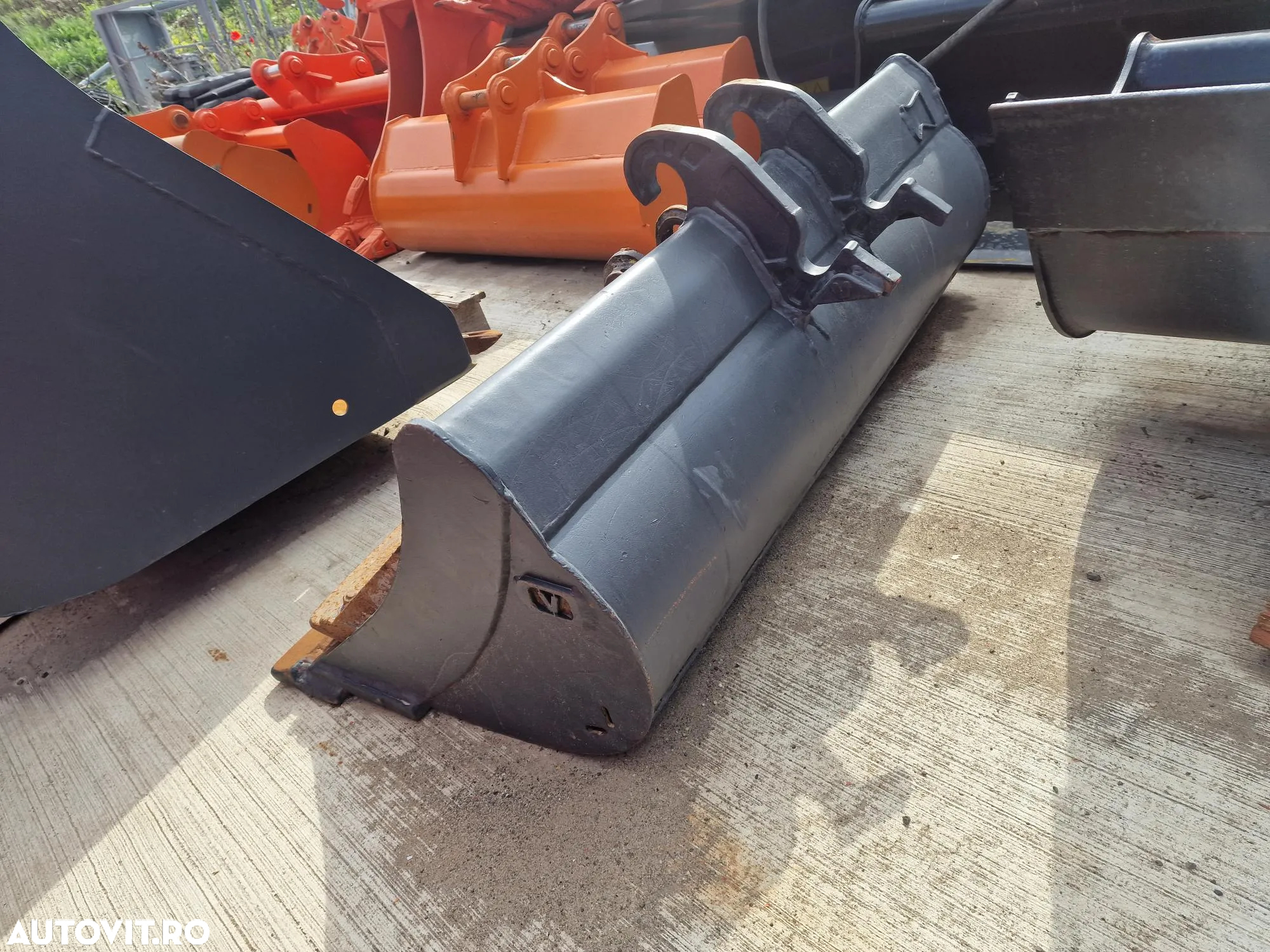Hitachi ZX38, 2021, 1.376h, CUPLA RAPIDA+3 CUPE, 3,9tone, Ad sapare 4m, Inst picon, Aer conditionat, Senile 80% ok, produs in JAPONIA, posibilitate leasing 4 ani-PROMOTIE 36.900 EUR+Tva - 34
