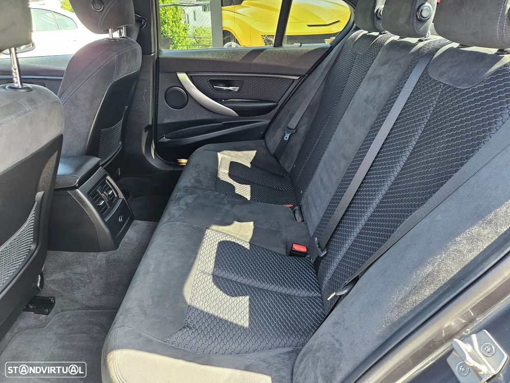 BMW 320 d Auto Pack M - 21