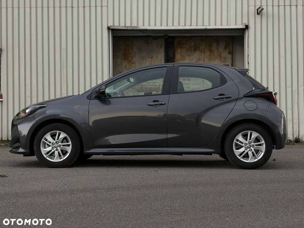 Toyota Yaris - 12