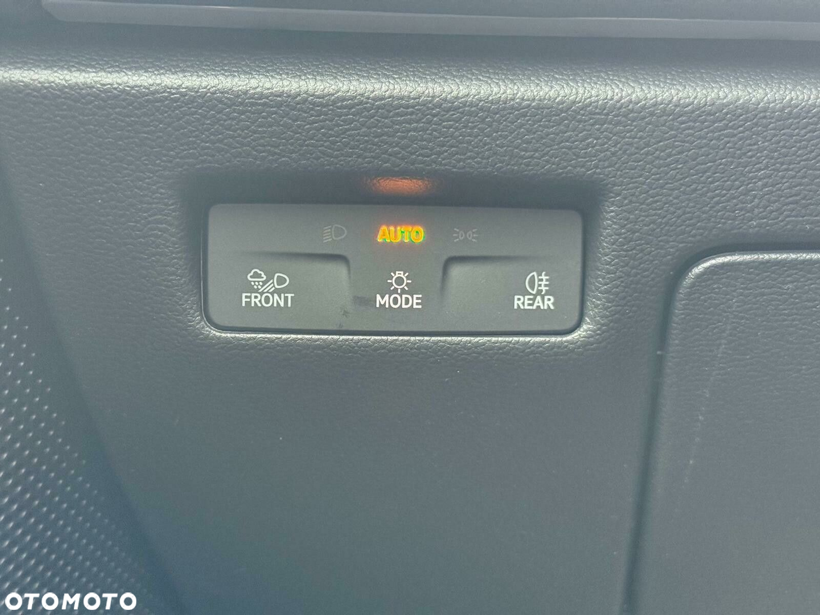 Volkswagen Passat 1.5 TSI eHybrid PHEV Elegance DSG - 30