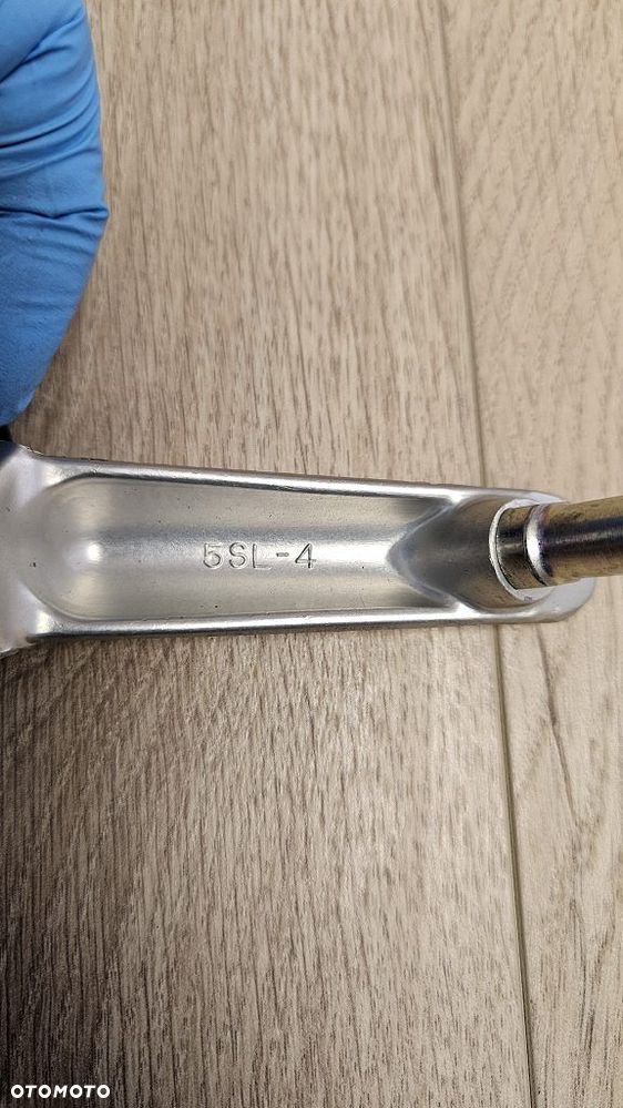 Oryginalny Podnóżek Prawy Przód Yamaha R6 RJ11 / RJ15   2C0-27420-00 - 5