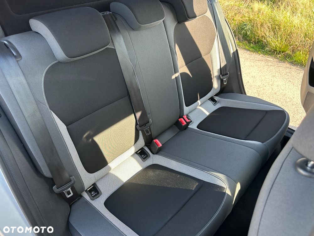 Skoda Fabia 1.2 TSI Active - 18