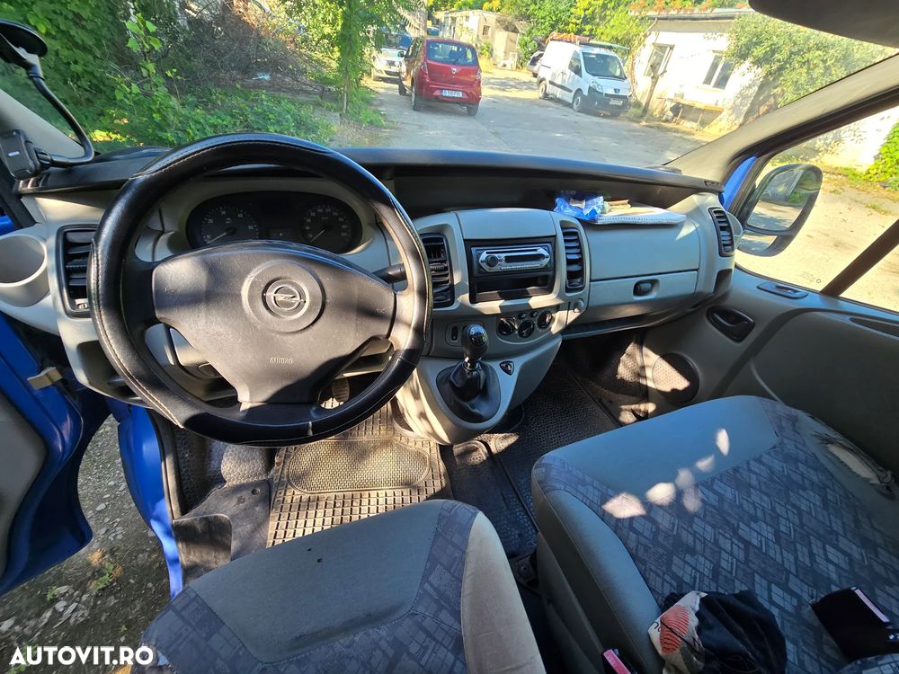 Opel Vivaro - 9