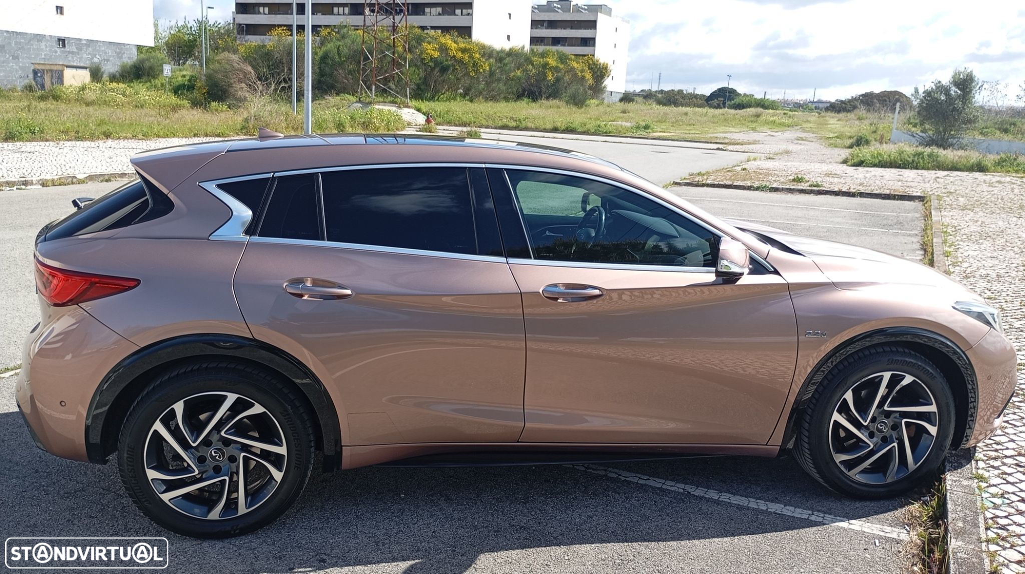 Infiniti Q30 2.2d DCT AWD Luxe Tech - 8