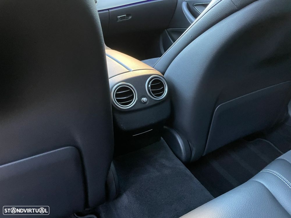Mercedes-Benz E 220 d AMG Line - 28