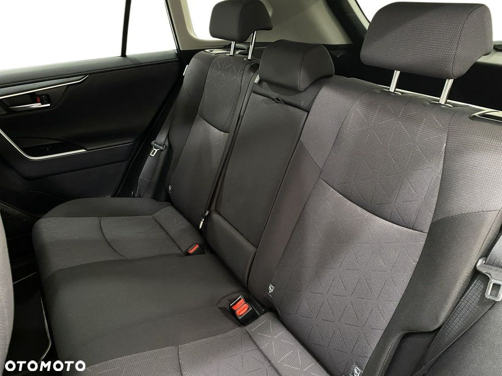 Toyota RAV4 - 16