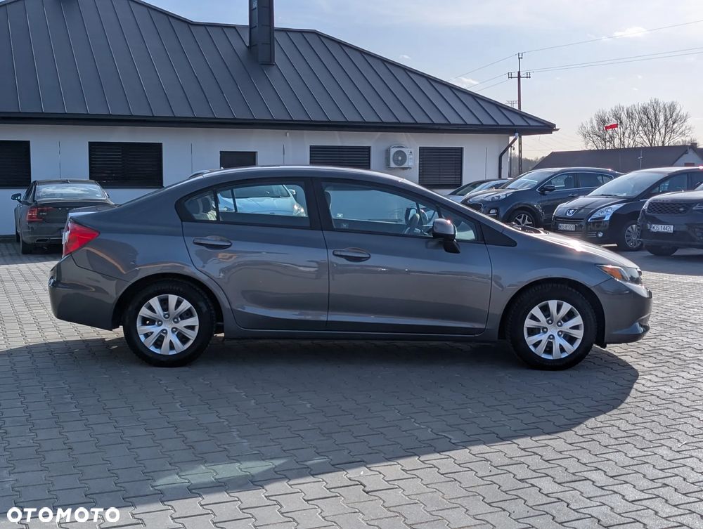 Honda Civic 1.8 Executive i-SHIFT - 16