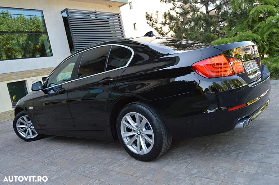 BMW Seria 5 520d Aut. - 7