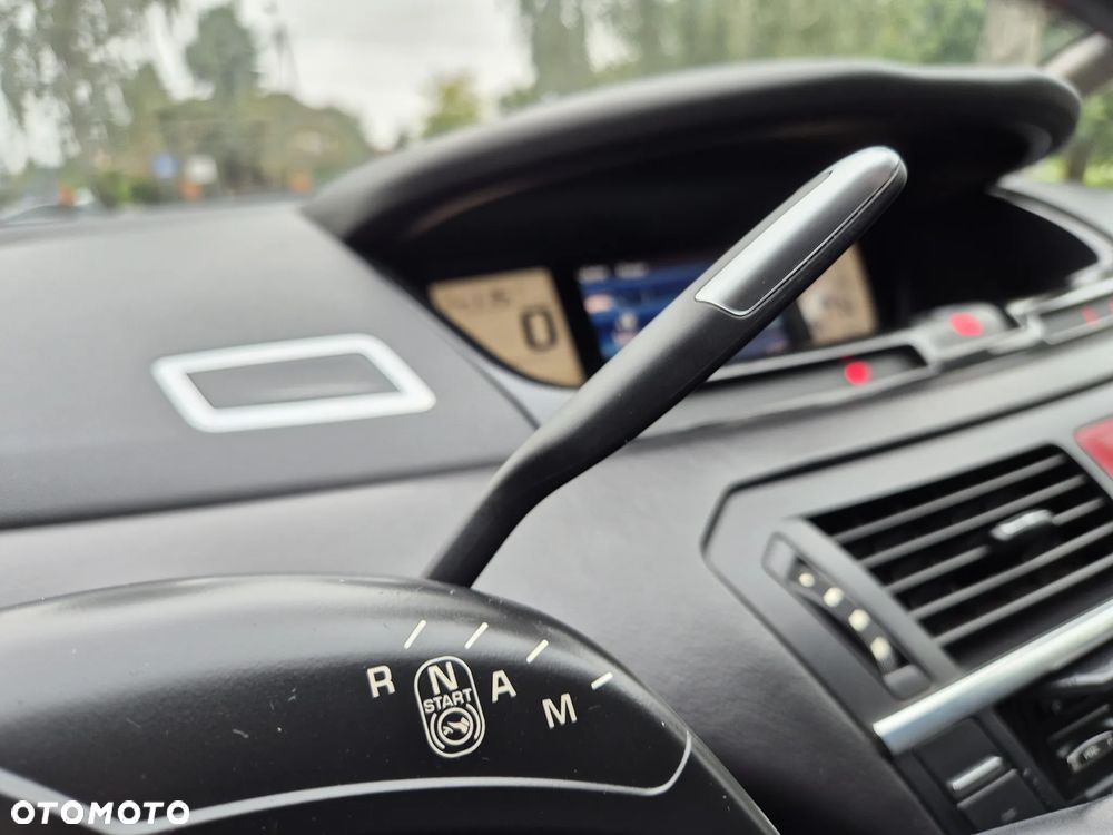 Citroën C4 Picasso 1.6 HDi FAP EGS6 Tendance - 28