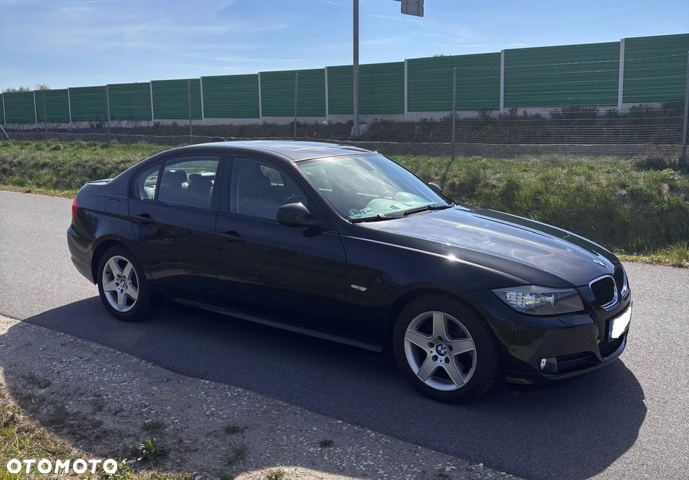 BMW Seria 3 318i Edition Exclusive - 9