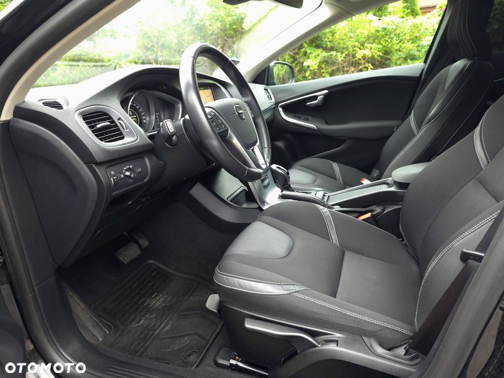 Volvo V40 D3 Drive-E Momentum - 15