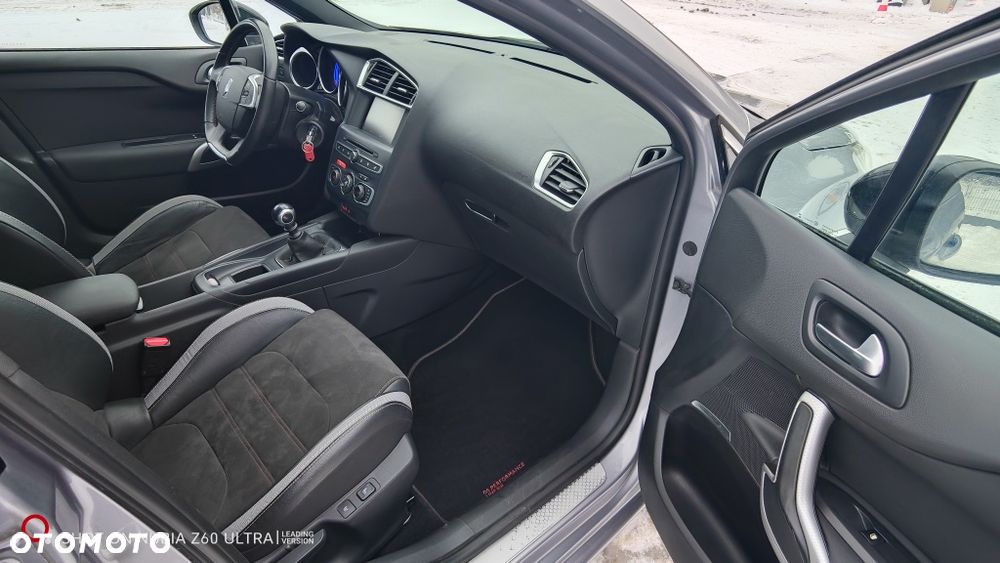 DS Automobiles DS 4 - 7