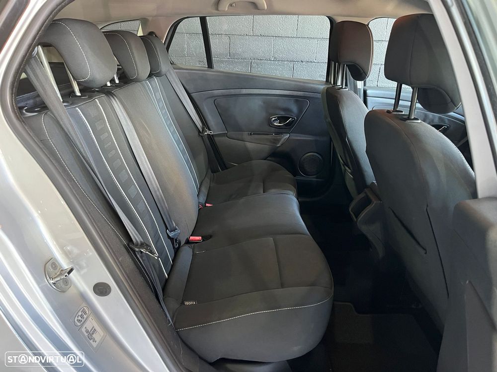 Renault Mégane Sport Tourer 1.5 dCi Dynamique S - 11