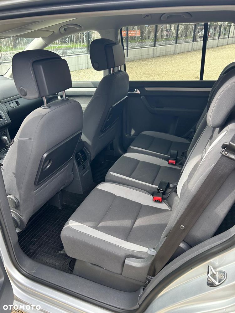 Volkswagen Touran 1.6 TDI DPF BlueMotion Technology DSG Life - 10