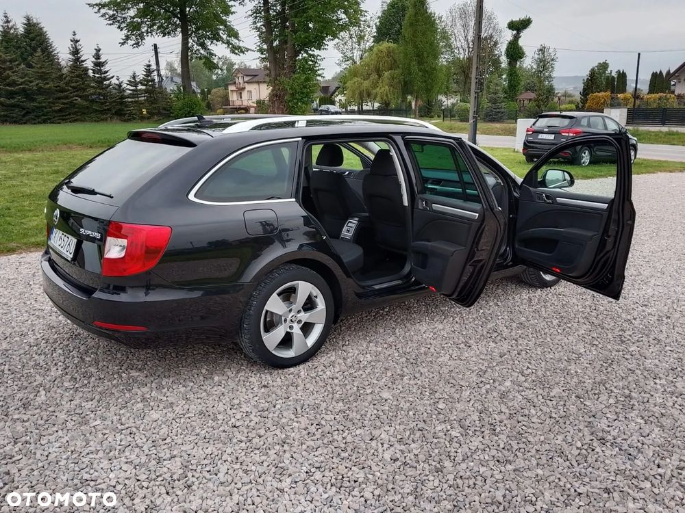 Skoda Superb 2.0 TDI Exclusive - 33