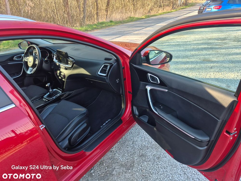 Kia Ceed 1.6 CRDi Platinum Edition - 30