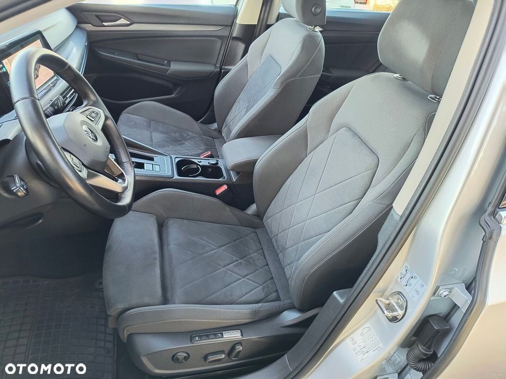 Volkswagen Golf - 11