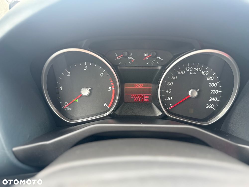 Ford Mondeo 1.8 TDCi Titanium - 26