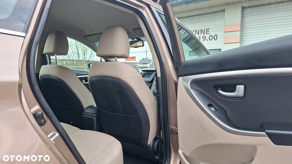 Hyundai i30 1.6 CRDI Select - 15