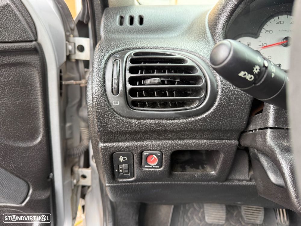 Peugeot 206 1.1 XT - 18