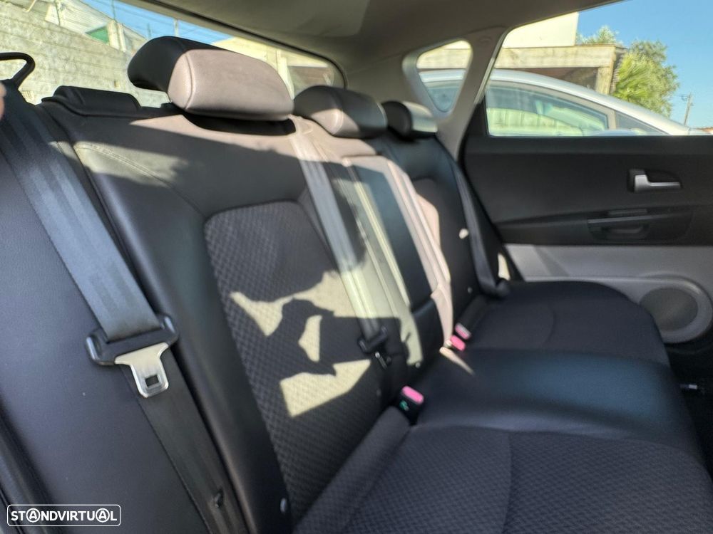Kia Ceed - 5