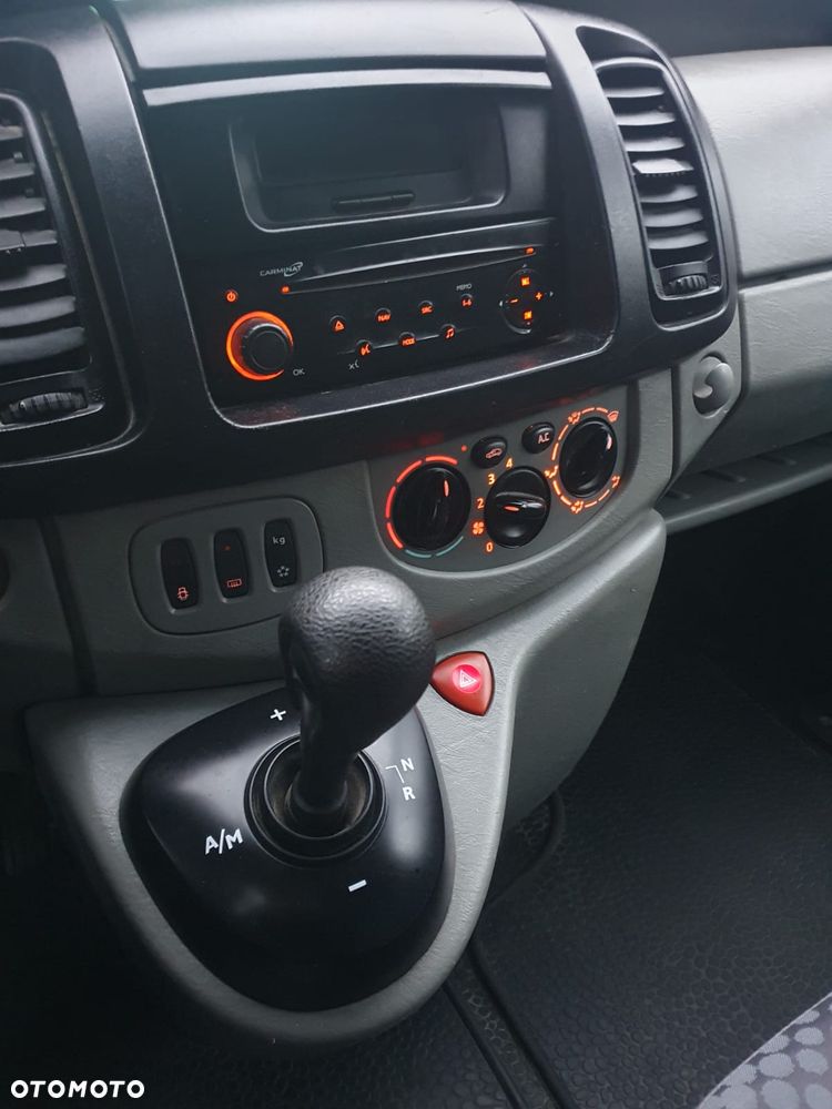 Renault TRAFIC - 8
