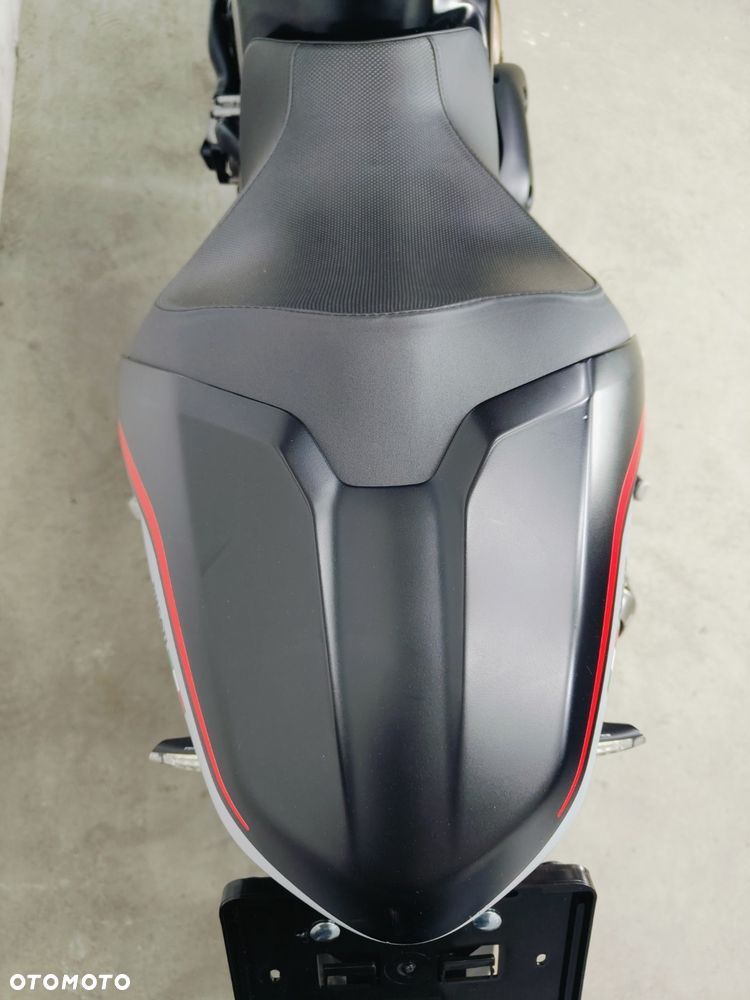 Ducati Monster - 14
