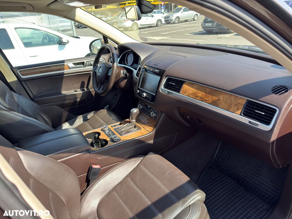 Volkswagen Touareg 3.0 V6 TDI BMT - 7