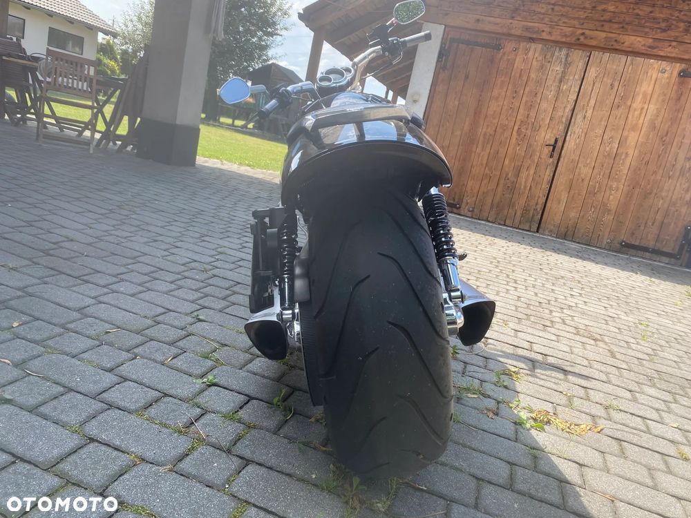 Harley-Davidson V-Rod Muscle - 4
