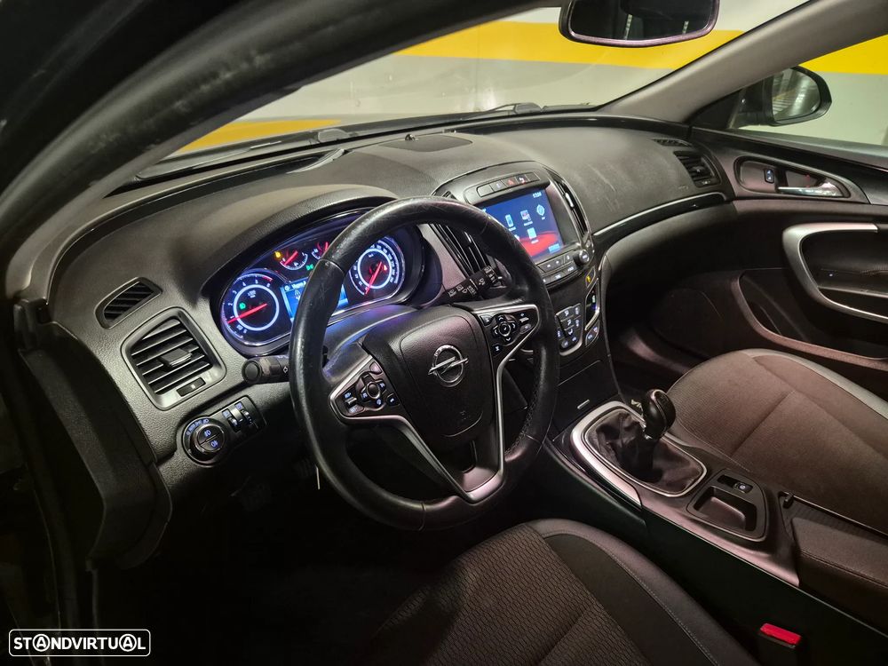Opel Insignia Sports Tourer 1.6 ECOTEC Exclusive - 27