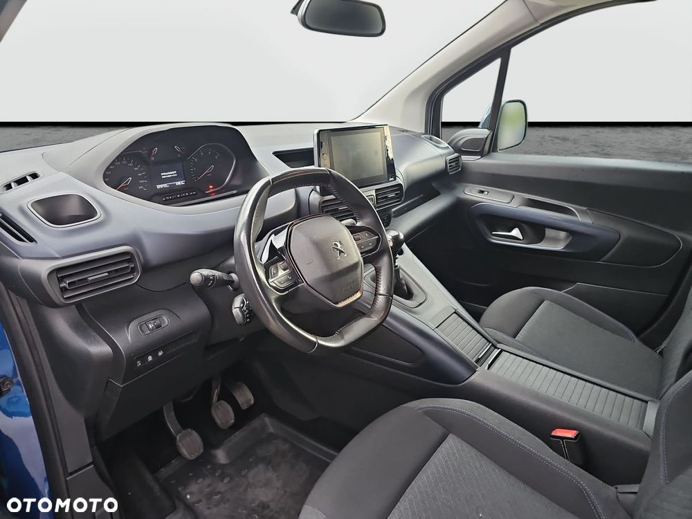 Peugeot Rifter - 16
