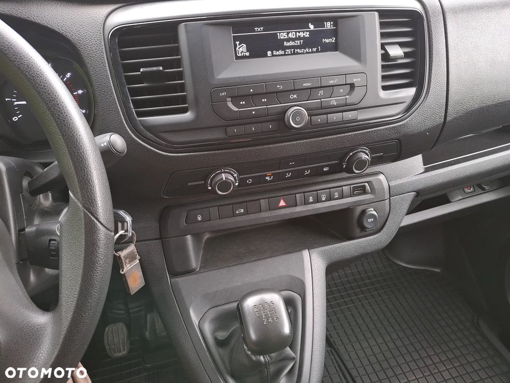 Peugeot Expert  1.5 HDi 120 KM Salon PL - 26