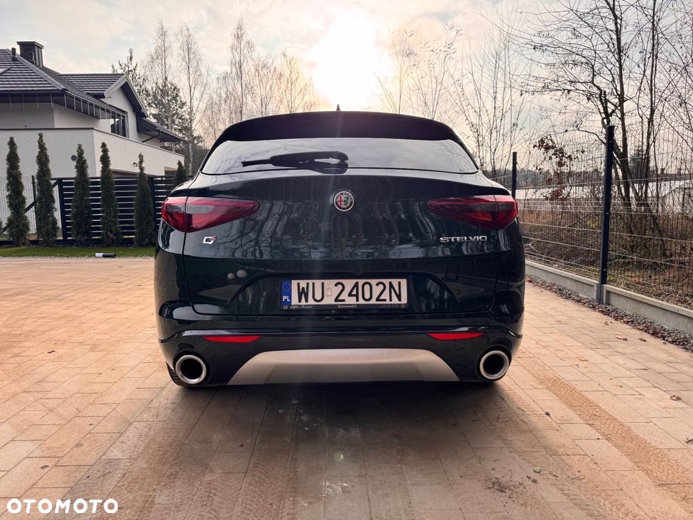 Alfa Romeo Stelvio 2.0 Turbo TI Q4 - 6