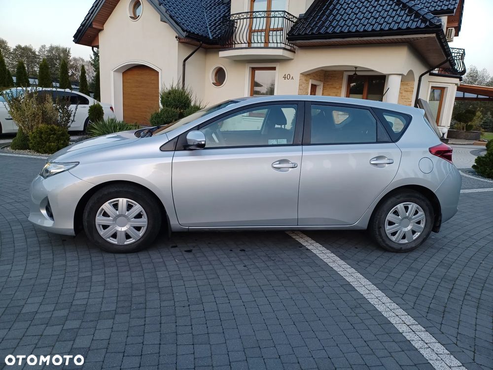 Toyota Auris - 7