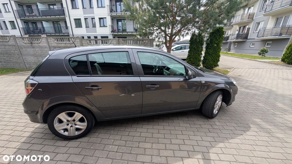 Opel Astra 1.4 - 10