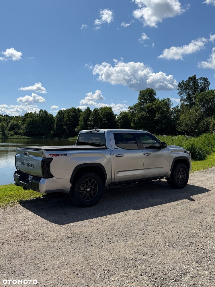 Toyota Tundra - 4
